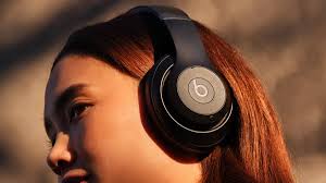 Comparaison AirPods Max vs Beats Studio 3 comparaison AirPods Max vs Beats Studio 3